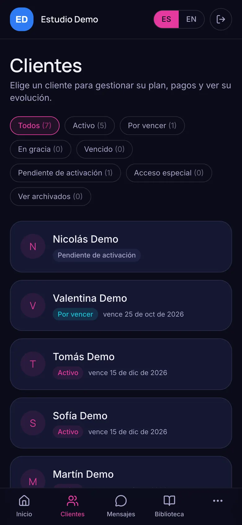 Lista de clientes del profesor, con estados activo, por vencer y pendiente